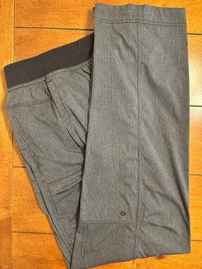 Mens Lululemon Seawall Track Pants  size XL Gray Black